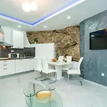 Apartment Hidden Gem Molunat
