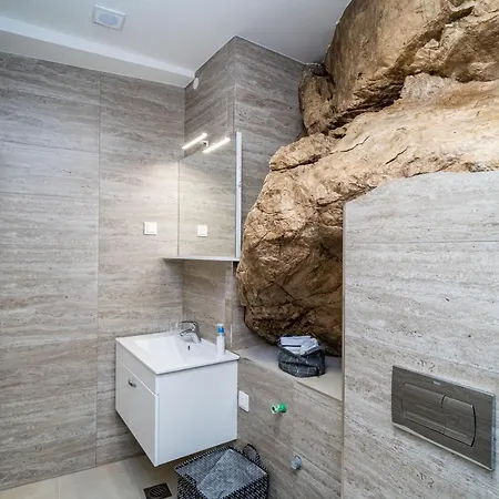 Hidden Gem Apartment